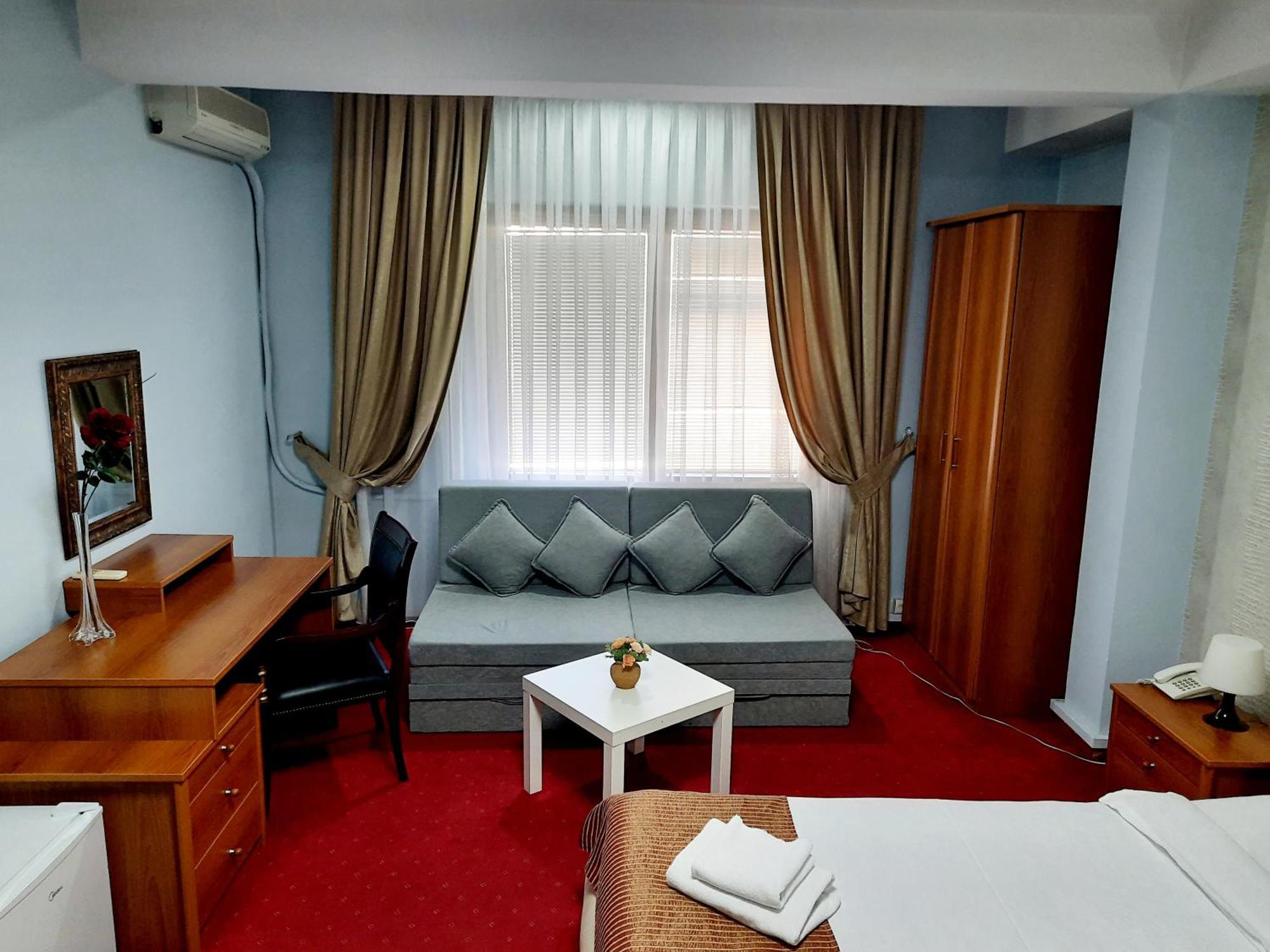 Hotel Aristocrat & Fish Restaurant Skopje Camera foto