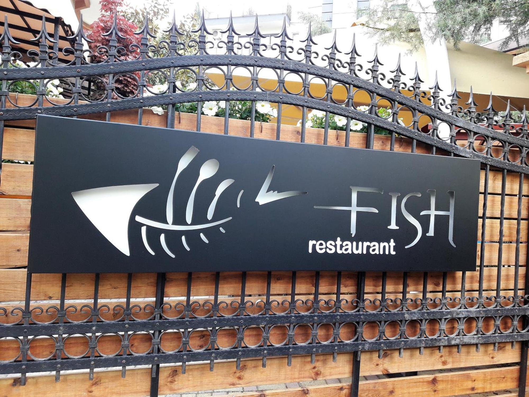 Hotel Aristocrat & Fish Restaurant Skopje Esterno foto