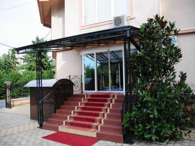 Hotel Aristocrat & Fish Restaurant Skopje Esterno foto